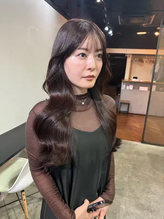 ロング カラー YEAU　PLUS所属・極上の艶髪 RINAのヘアスタイル