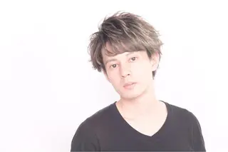 ショート カラー 髪質改善 川島　広大のヘアスタイル