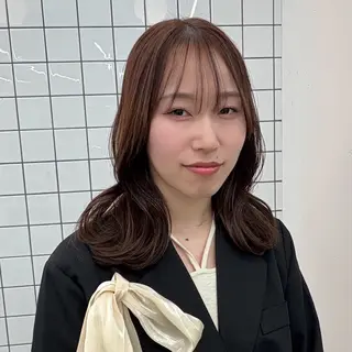 セミロング カラー ❣️星野のあ❣️ 優しいダブルブリーチのヘアスタイル