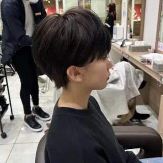 ショート カラー 中村 和貴のヘアスタイル