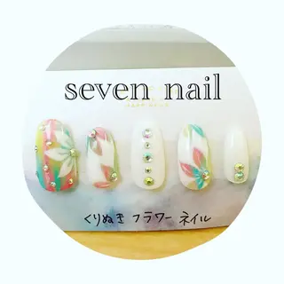 ネイル 名倉 なな子のネイルデザイン