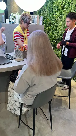 ロング 🎀Lolonois 池田店🎀佐藤百奈美のヘアスタイル