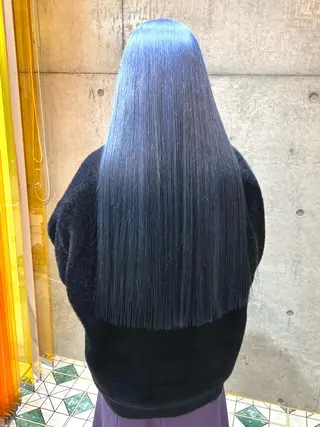 ロング カラー 西川 凜のヘアスタイル