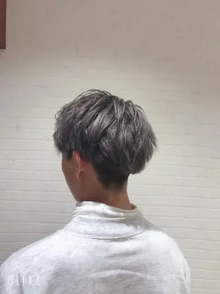 カラー メンズ 岩永 梨玖のヘアスタイル