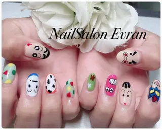 ネイル Nail salon Evranのネイルデザイン