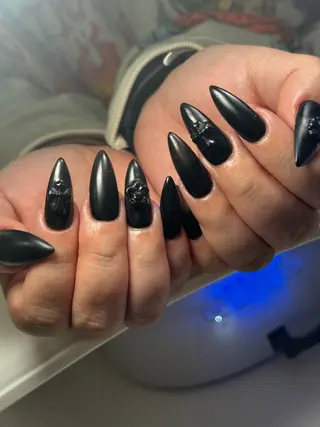 ネイル Nail Salon L'arc所属・💊大阪/心斎橋 moni🧠のネイルデザイン