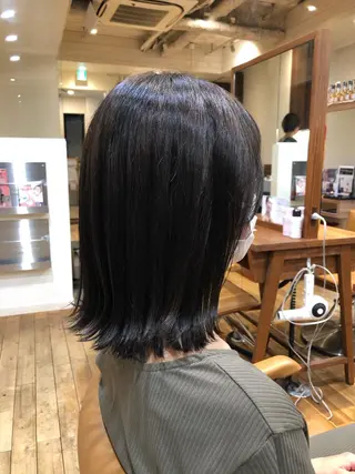 ミディアム 山本　恵 (やまもと  けい)のヘアスタイル