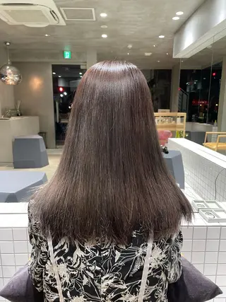 セミロング カラー 頼金 愛海のヘアスタイル