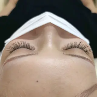 マツエク・マツパ TRUNAIL&EYE表参道店所属・🩷TRU anna🩷の眉毛・アイブロウイメージ