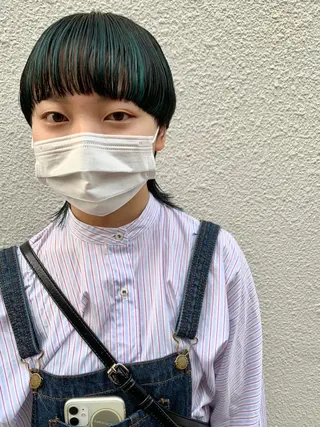 ショート カラー よしだ とおいのヘアスタイル