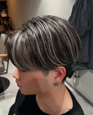 ショート カラー Swell 秋声のヘアスタイル