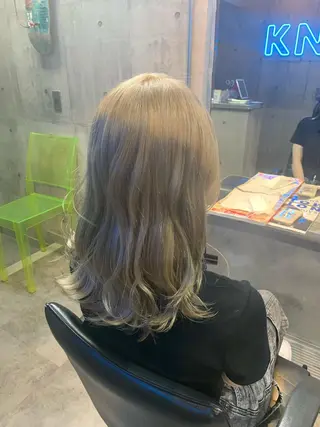 ミディアム カラー ハイトーン/メンズ/ ウルフ特化   小松のヘアスタイル