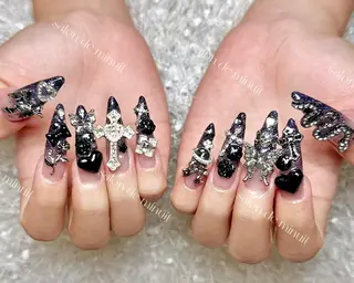 ネイル Salon de Minuit🦩のネイルデザイン
