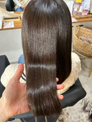 annoii hair eye nail所属・annoiiヘア・マ ツゲ・眉毛・耳つぼのヘアスタイル