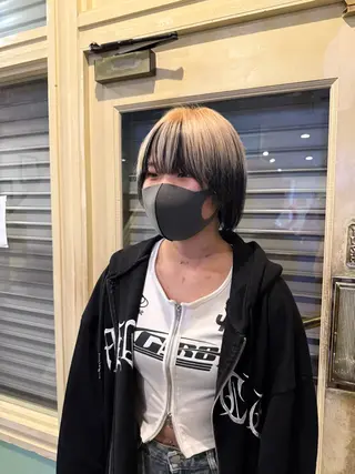 ショート カラー BEEHIVE DELUXE🍒絢萌のヘアスタイル