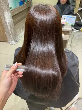 ロング 髪質改善& 質感再生カラー専門のヘアスタイル
