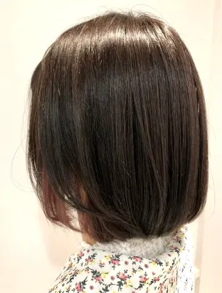 ミディアム 酸性ストレート特化× 艶髪師/及川のヘアスタイル