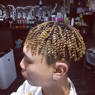 ミディアム パーマ メンズ シェアサロン〜糸ito〜所属・Hiro ヒロのヘアスタイル