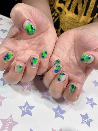 ネイル iiloo aromaworksのネイルデザイン