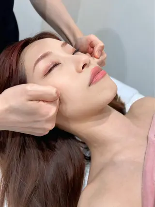 小顔コルギSalon de　ETULEのエステ・リラクイメージ