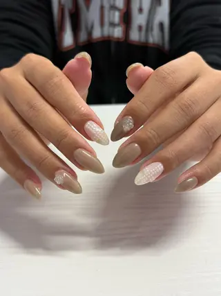 ネイル Sarina ⋆⭒˚のネイルデザイン