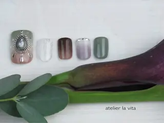 ネイル atelier la vita所属・lavita. mimuraのネイルデザイン