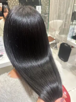 ロング カラー 相澤 樹理亜のヘアスタイル