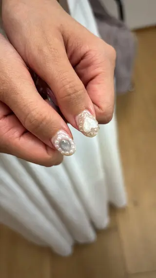 ネイル nailsalon　hue所属・小山 羽奈のネイルデザイン