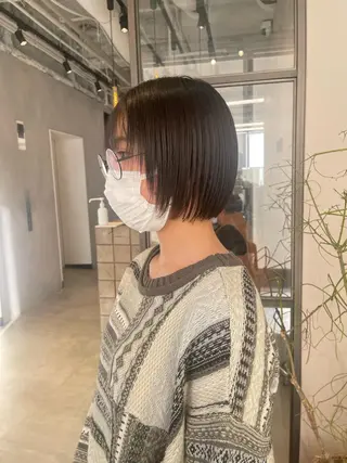 ショート カラー 🦋レイヤーカット ミドリカワ🦋のヘアスタイル