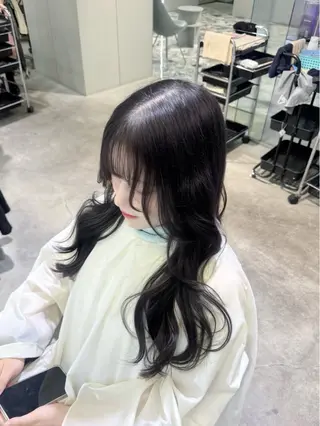 セミロング カラー GEM RIHOのヘアスタイル