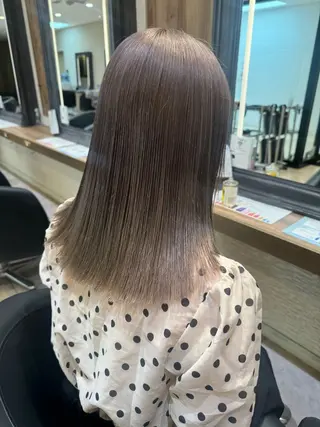 セミロング カラー 赤み消しカラー🌱 YUZUKI🫧のヘアスタイル
