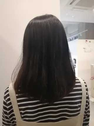 ミディアム 藤原仁美/レイヤー ボブ/透明感カラーのヘアスタイル