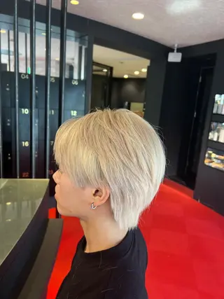 ショート カラー EARTH 三重県 四日市店所属・髪質改善/ ハイトーン/坂本拓のヘアスタイル
