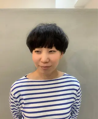 ショート 竹村 恵功代のヘアスタイル