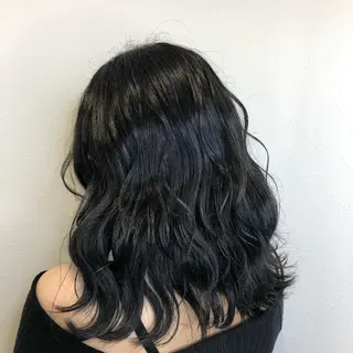 ミディアム 🍑はらだ なつき🍑のヘアスタイル