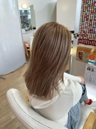 カラー 山本 瑠華のヘアスタイル