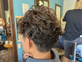 パーマ メンズ 安達 望のヘアスタイル
