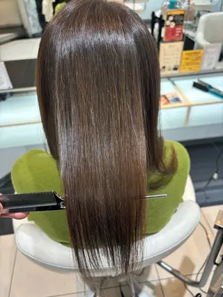 セミロング 髪質改善カラー 清利あやなのヘアスタイル