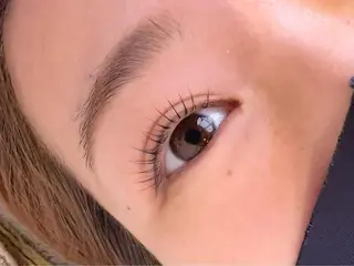 マツエク・マツパ YELLIO所属・YELLIO (エーリオ)のマツエク・マツパデザイン