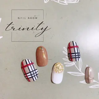 ネイル Trinity staffのネイルデザイン