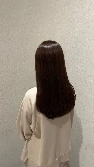 ロング カラー ☘️折戸結菜☘️ ハイトーンカラーのヘアスタイル