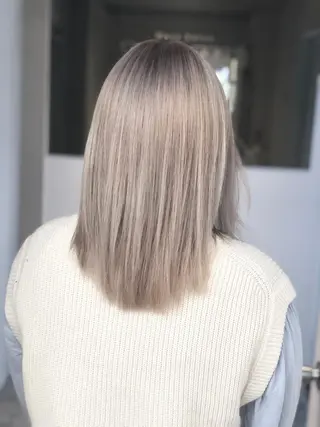 ミディアム EIGHT 船橋のヘアスタイル