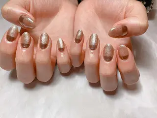 ショート カラー ネイル マツエク・マツパ illum hicariのネイルデザイン