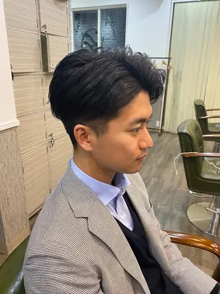 メンズ Lucca Lance所属・岩間 渉のヘアスタイル