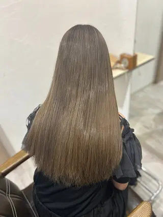 ロング カラー 三橋 蘭子のヘアスタイル
