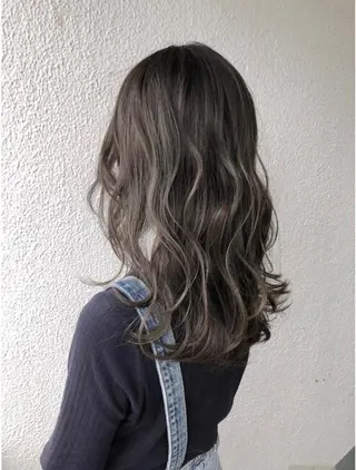 カラー FURUKAWA JUNYAのヘアスタイル