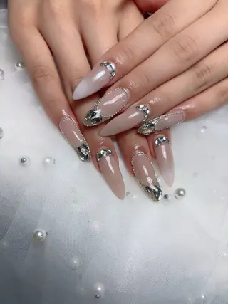 ネイル Nail Studio No.8所属・No8 NAGIのネイルデザイン