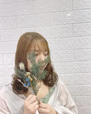 セミロング カラー mako︴ Euphoriaのヘアスタイル