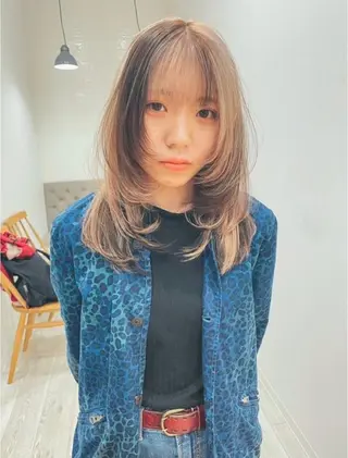 ミディアム ベージュカラー 新潟/万代/井上佑のヘアスタイル