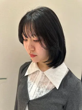 ミディアム カラー kako　ショート ボブのヘアスタイル